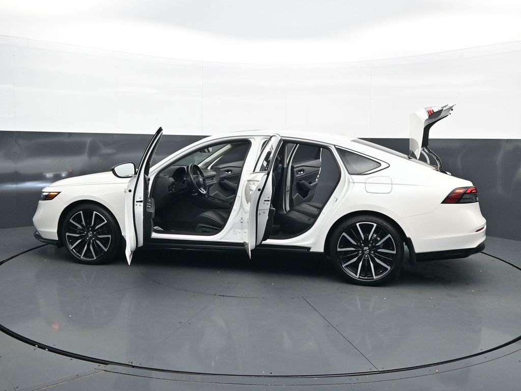 Used 2024 Honda Accord Touring image 42