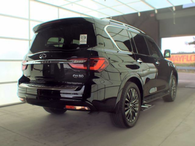 Used 2023 INFINITI QX80 Sensory w/ Cargo Package AWD/4WD image 4