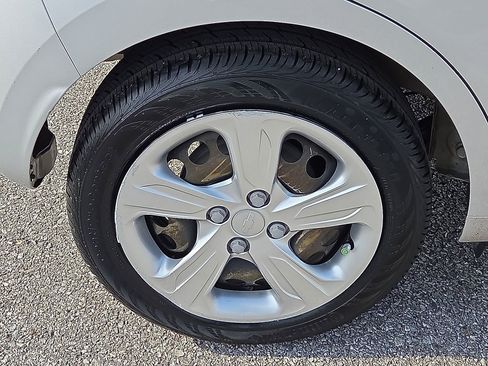 Used 2020 Chevrolet Spark LS image 7