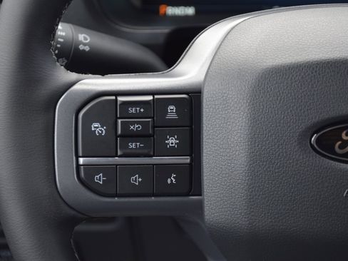 New 2025 Ford F150 Lariat w/ Equipment Group 502A High image 9