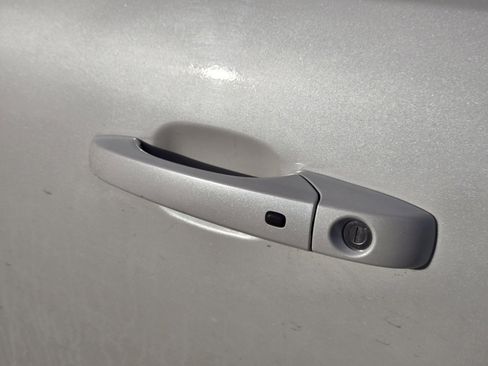 Used 2018 Dodge Durango R/T image 24