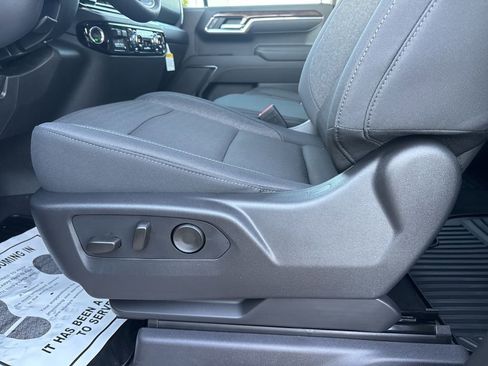 New 2026 GMC Sierra 1500 Elevation image 25