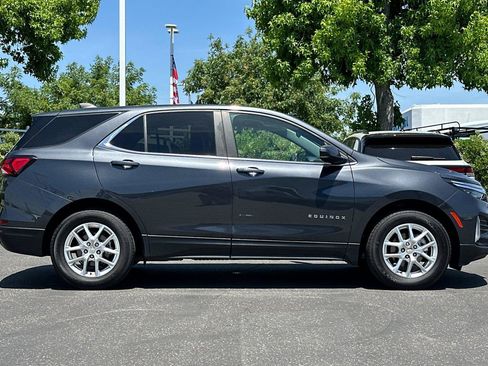 Used 2023 Chevrolet Equinox LT w/ LPO, Floor Liner Package FWD image 3