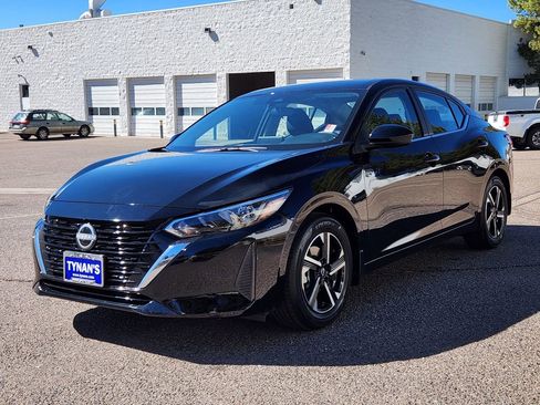 Used 2025 Nissan Sentra SV w/ All-Weather Package FWD image 6