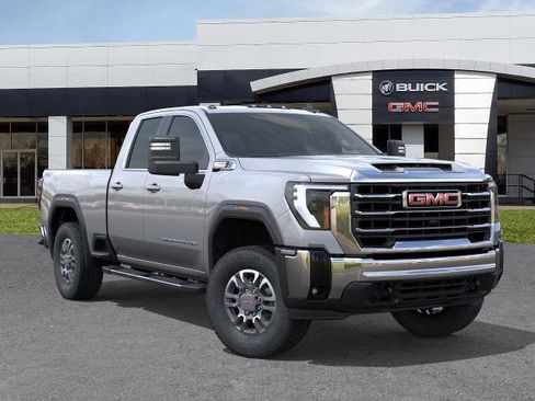 New 2026 GMC Sierra 2500 SLE image 7