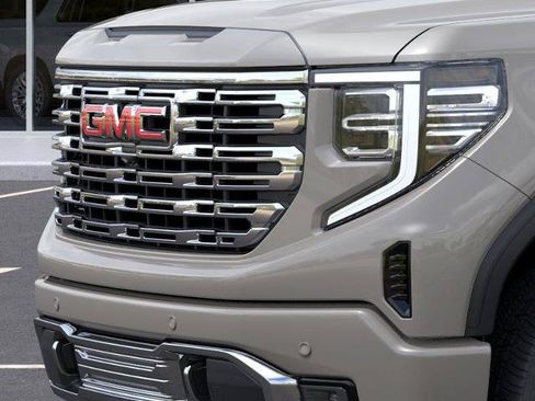 New 2026 GMC Sierra 1500 Denali w/ Denali Reserve Package AWD/4WD image 13
