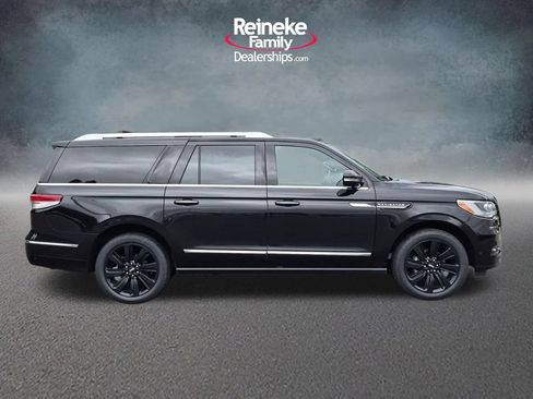 Used 2023 Lincoln Navigator L Reserve w/ Equipment Group 201A AWD/4WD image 4