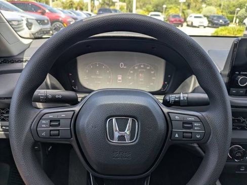 Certified 2025 Honda Accord LX image 22