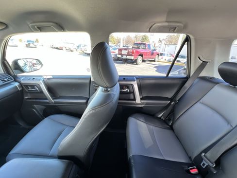 Used 2024 Toyota 4Runner SR5 Premium image 3