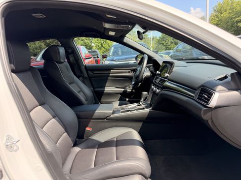 Used 2022 Honda Accord Sport image 13