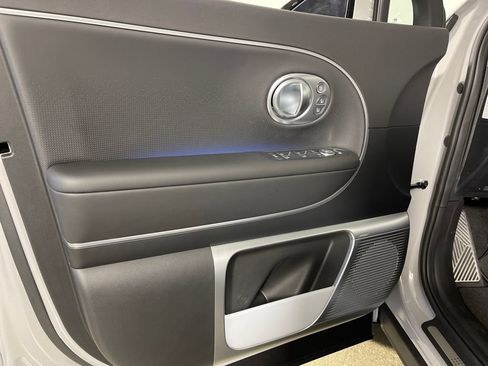 New 2026 Hyundai Ioniq 9 Calligraphy image 19