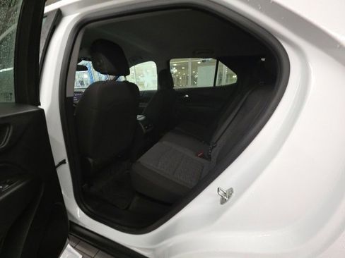 Used 2023 Chevrolet Equinox LT image 25