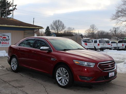 Used 2014 Ford Taurus Limited image 3