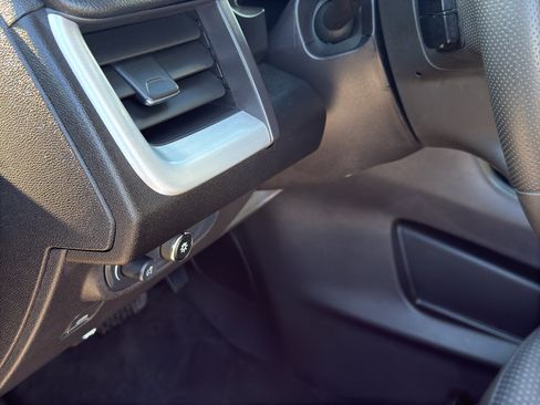 Used 2024 GMC Terrain SLE image 14