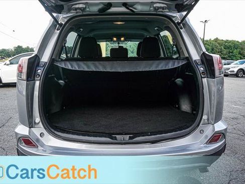Used 2016 Toyota RAV4 LE FWD image 32