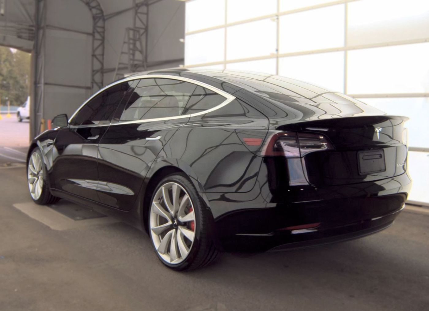 Used 2019 Tesla Model 3 Long Range AWD/4WD image 3