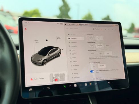 Used 2018 Tesla Model 3 Long Range AWD/4WD image 36