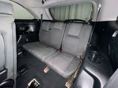 Used 2019 Toyota Highlander LE AWD/4WD image 22