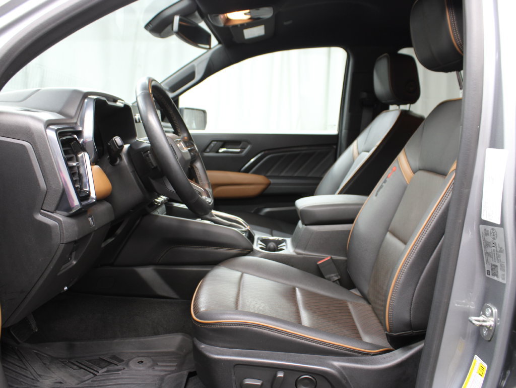 Used 2023 GMC Canyon AT4 w/ AT4 Premium Package AWD/4WD image 15