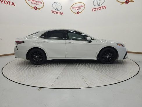 Used 2024 Toyota Camry XSE FWD image 3