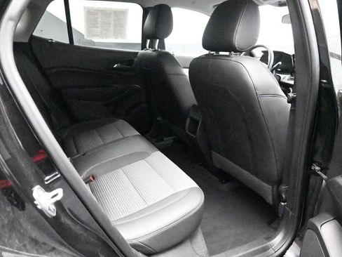 Used 2025 Chevrolet Trax LT image 22