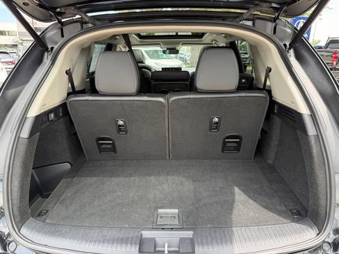 Used 2024 Acura MDX SH-AWD w/ Technology Package image 17