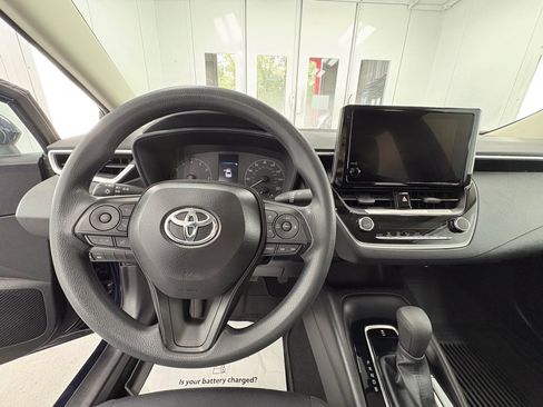 Used 2024 Toyota Corolla LE image 8