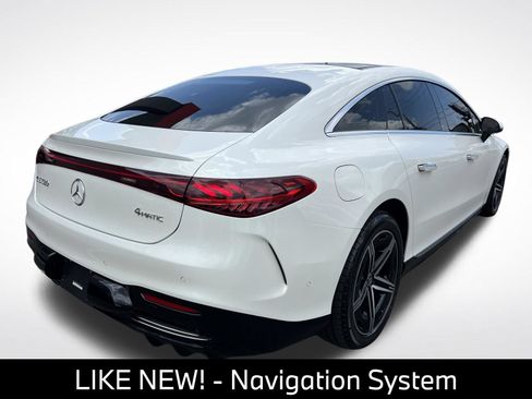 Used 2022 Mercedes-Benz EQS 580 4MATIC Sedan image 12