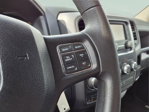 Used 2018 RAM 1500 Express w/ Express Value Package AWD/4WD image 21