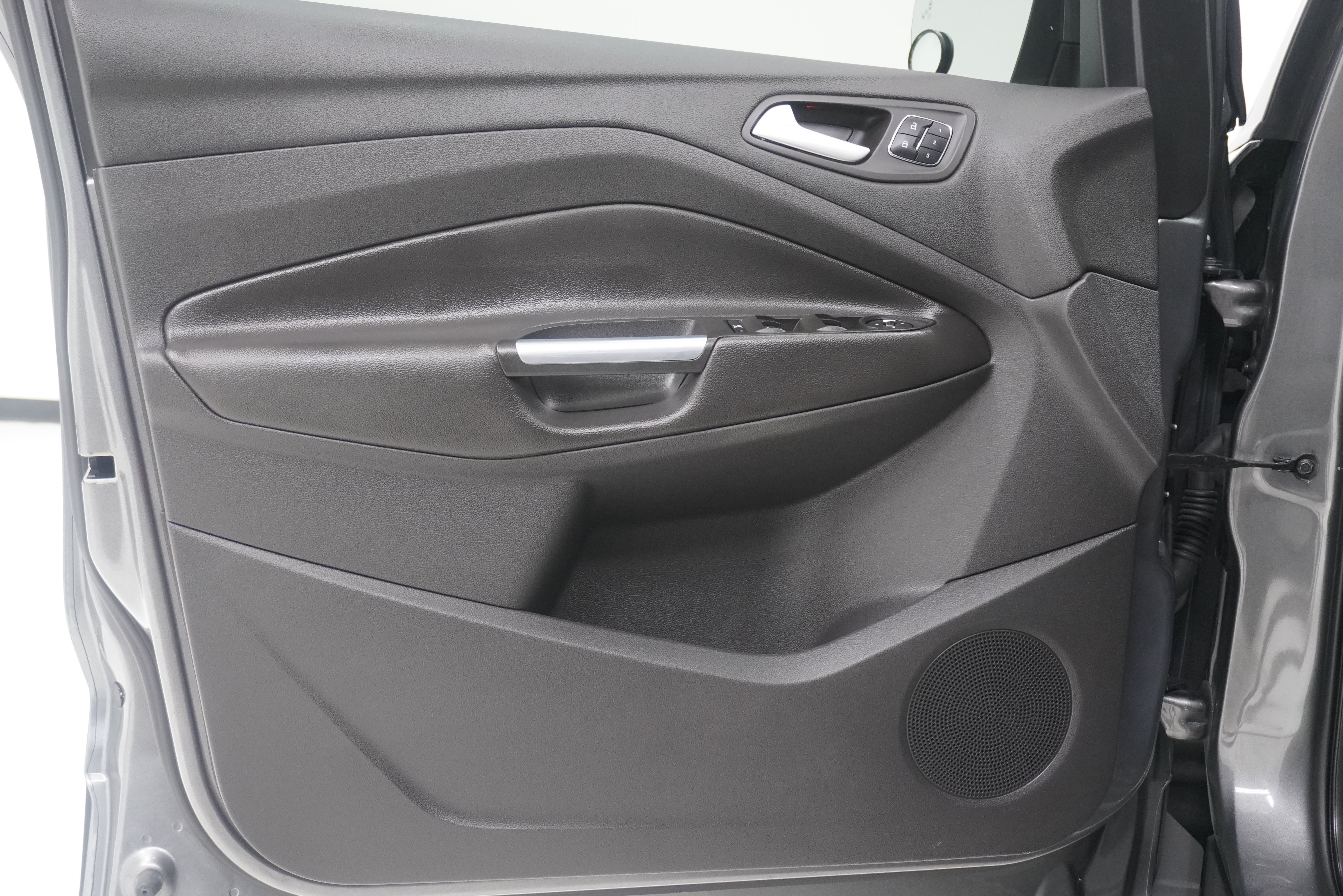 Used 2014 Ford Escape Titanium w/ Equipment Group 401A FWD image 14