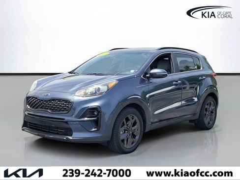 Certified 2022 Kia Sportage Nightfall Edition FWD image 3