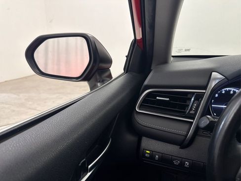 Used 2022 Toyota Camry SE FWD image 27