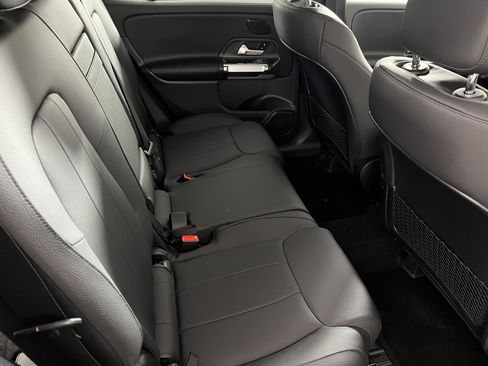 New 2026 Mercedes-Benz GLB 250 4MATIC image 24