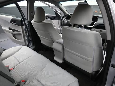 Used 2016 Honda Accord LX image 11