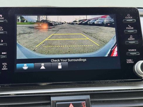 Used 2022 Honda Accord Sport image 32