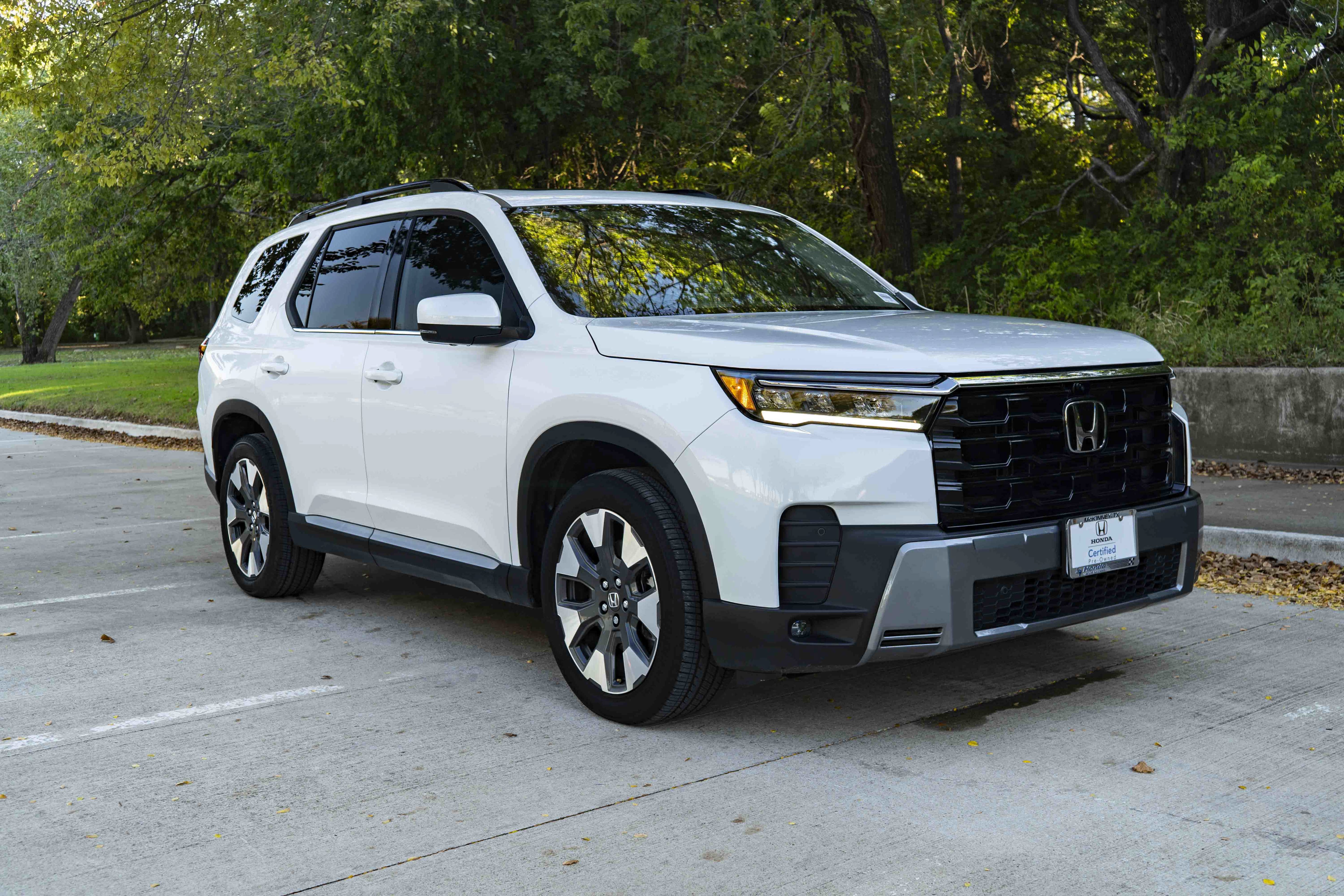 Used 2026 Honda Pilot Elite image 2