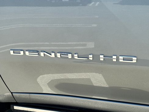 New 2026 GMC Sierra 2500 Denali w/ Denali Reserve Package image 10