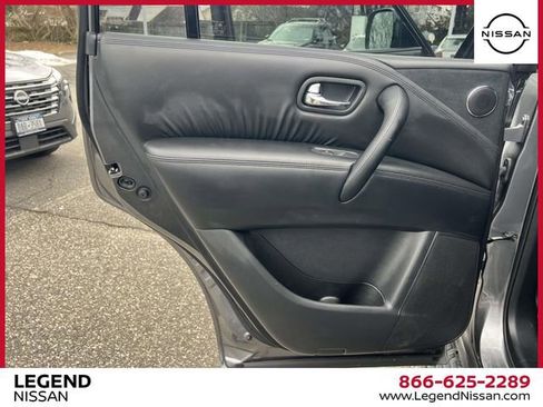 Used 2022 Nissan Armada SL w/ Midnight Edition Package image 18