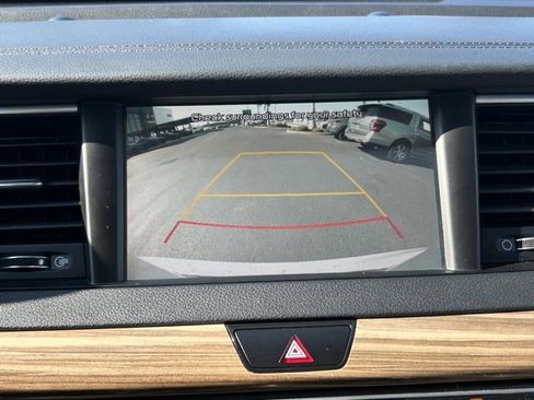 Used 2017 Kia Cadenza Technology image 25