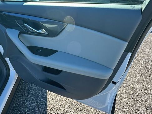 Used 2020 Chevrolet Blazer LT image 15