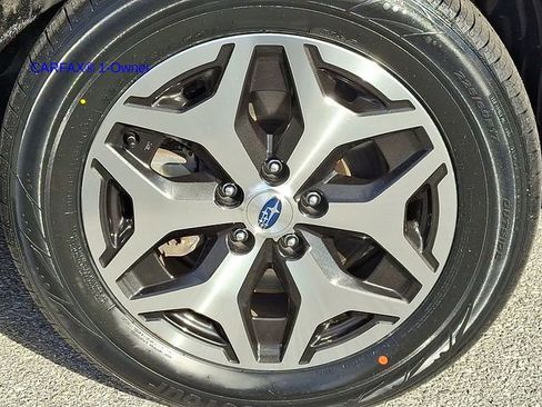 Used 2023 Subaru Forester Premium image 9