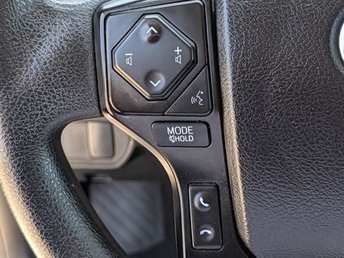 Used 2022 Toyota Tacoma SR AWD/4WD image 21