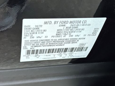 Certified 2022 Ford Explorer XLT w/ Equipment Group 202A image 29