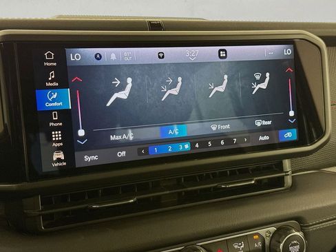 Used 2025 Jeep Wrangler Unlimited Rubicon image 15