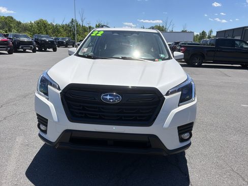 Used 2022 Subaru Forester Premium AWD/4WD image 9
