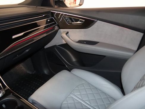 Used 2023 Audi SQ8 Prestige image 55