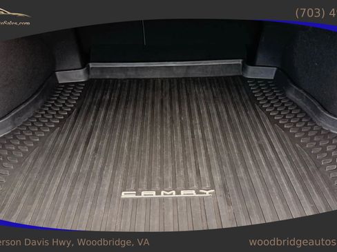 Used 2020 Toyota Camry SE image 26