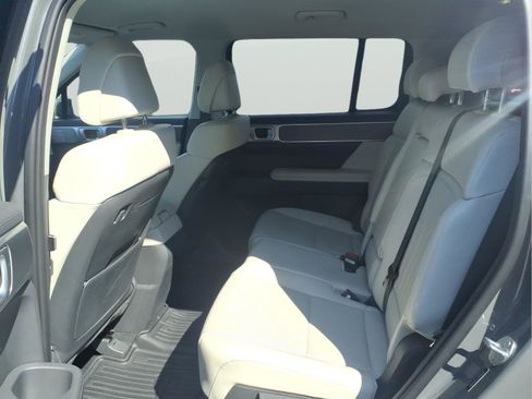 Used 2024 Hyundai Santa Fe SEL image 13