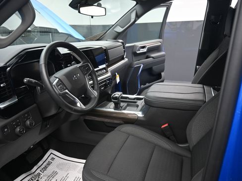 New 2026 Chevrolet Silverado 1500 LT Trail Boss w/ LPO, Dark Essentials Package AWD/4WD image 17