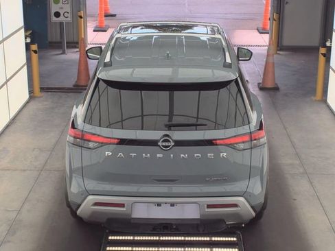Certified 2025 Nissan Pathfinder Platinum w/ Cargo Package FWD image 9